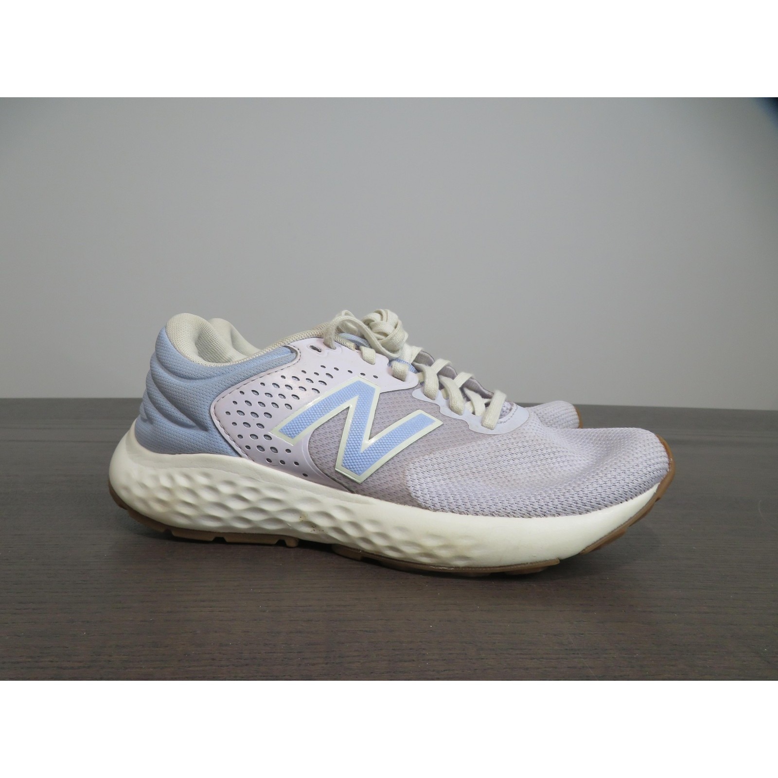 New Balance 520v7 Shoes Womens 7.5 Purple Running Sneakers Road Gym W520mu7